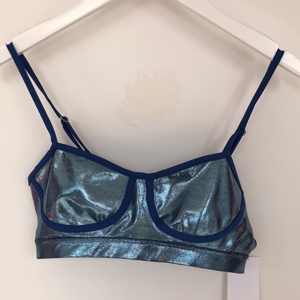 Sport Heroine Muse Bra in Titanium Blue with adjustable straps